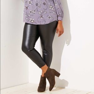 New with tags - LOFT Plus Leggings in Faux Leather